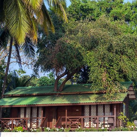 Saffronstays Little Paradise, Murud Ngoại thất bức ảnh